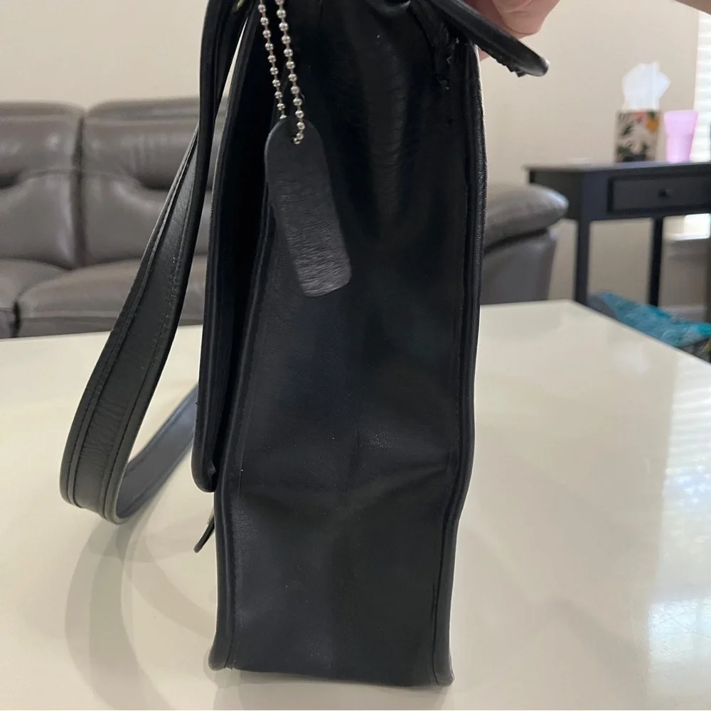 Coach Coach - Picture 3 of 15